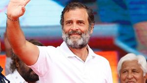 ಕರ್ನಾಟಕದಲ್ಲಿ ದುಡ್ಡಿದ್ದರೆ ಸರಕಾರಿ ಕೆಲಸವನ್ನು ಖರೀದಿಸಬಹುದು: ರಾಹುಲ್ ಗಾಂಧಿ 
