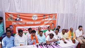 ಕಲಬುರಗಿಯಲ್ಲಿ ಬಿಜೆಪಿಯ ಒಬಿಸಿ ಸಮಾವೇಶಕ್ಕೆ ವೇದಿಕೆ ಸಜ್ಜು, 4 ಸಾವಿರ ಬಸ್‌ಗಳ ವ್ಯವಸ್ಥೆ 
