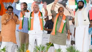 ಕಾಂಗ್ರೆಸ್ ಹಣ, ಜಾತಿ, ಹೆಂಡದ ಬಲದಿಂದ ಚುನಾವಣೆ ಗೆಲ್ಲುವ ಕನಸು ಕಾಣುತ್ತಿದೆ: ಬಿಎಸ್‌ವೈ