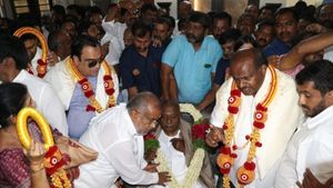 ಜೆಡಿಎಸ್‌ ಬಿಟ್ಟು ಹೋಗಲ್ಲ: ದೇವೇಗೌಡರನ್ನು ಕಂಡು ಭಾವುಕರಾದ ಜಿಟಿಡಿ