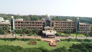 ಧಾರವಾಡ; ಸಹಾಯಕ ಪ್ರಾಧ್ಯಾಪಕ ಹುದ್ದೆಗೆ ಅರ್ಜಿ ಹಾಕಿ 