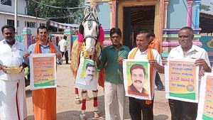  ಮಂಡ್ಯ: ವಿಜಯೇಂದ್ರ ಸಿಎಂ ಆಗಲೆಂದು ಕಾಳಿಕಾಂಬ ದೇವಾಲಯದಲ್ಲಿ ಅಶ್ವಮೇಧ ಯಾಗ 