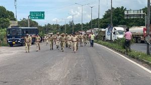 Surathkal Toll Gate : ಸುರತ್ಕಲ್ ಟೋಲ್‌ ಬಂದ್‌ಗೆ ಆಗ್ರಹಿಸಿ ಪ್ರತಿಭಟನಾಕಾರರ ಆಕ್ರೋಶ; 360 ಜನ ವಶಕ್ಕೆ 