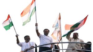 ವಾಟರ್ ಟ್ಯಾಂಕ್ ಏರಿ ಭಾಷಣ ಮಾಡಿದ ರಾಹುಲ್ ಗಾಂಧಿ: ವಿಡಿಯೋ ನೋಡಿ