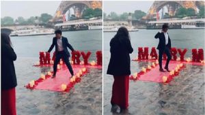 SRK ಹಾಡಿಗೆ ನೃತ್ಯ ಮಾಡುತ್ತಾ ಐಫೆಲ್ ಟವರ್ ಮುಂದೆ ಗೆಳೆಯನ ಪ್ರಪೋಸ್‌ಗೆ ಗೆಳತಿ ಫಿದಾ