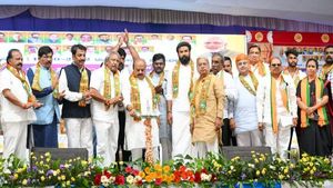 ಬೊಮ್ಮಾಯಿ ಸಂಕಲ್ಪದಂತೆ 150 ಶಾಸಕರನ್ನು ಗೆಲ್ಲಿಸಿ: ಶ್ರೀರಾಮುಲು 