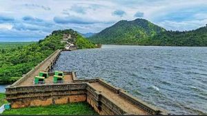 89 ವರ್ಷಗಳ ಬಳಿಕ ಕೋಡಿ ಬಿದ್ದ ವಾಣಿ ವಿಲಾಸ ಸಾಗರ: ಬಾಗಿನ ಅರ್ಪಣೆಗೆ ಕ್ಷಣಗಣನೆ 