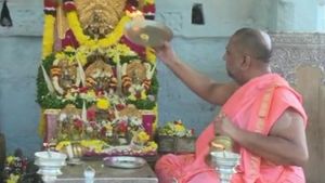  ಹೈಕೋರ್ಟ್‌ ಆದೇಶದಿಂದ ವಿವಾದಕ್ಕೆ ತೆರೆ: ಶಾಂತಿಯುತವಾಗಿ ನಡೆದ ಪದ್ಮನಾಭ ತೀರ್ಥರ ಮಧ್ಯಾರಾಧನೆ 
