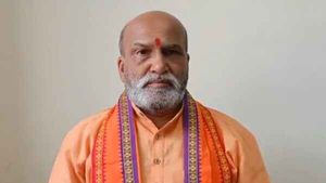 ಬಾಬ್ರಿ ಮಸೀದಿಯಂತೆಯೇ ಟಿಪ್ಪು ಪ್ರತಿಮೆ ಧ್ವಂಸ ಮಾಡ್ತೇವೆ: ಹುಬ್ಬಳ್ಳಿಯಲ್ಲಿ ಮುತಾಲಿಕ್‌ ಆಕ್ರೋಶ 