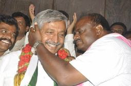 Breaking; ಕಾಂಗ್ರೆಸ್‌ನತ್ತ ಹೊರಟ ತುಮಕೂರಿನ ಜೆಡಿಎಸ್ ನಾಯಕ 