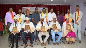 ಕರ್ನಾಟಕದಲ್ಲಿ ಕನ್ನಡ ಮಾತನಾಡುವವರ ಸಂಖ್ಯೆ ಕೇವಲ ಶೇ.39: ಹಿರಿಯ ಸಾಹಿತಿಗಳ ಆತಂಕ
