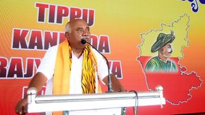 ಅಡ್ಡಂಡ ಕಾರ್ಯಪ್ಪ ರಂಗಾಯಣದ ನಿರ್ದೇಶಕರಲ್ಲ: ಎಚ್‌.ವಿಶ್ವನಾಥ್‌ 