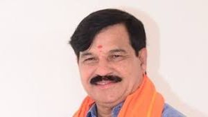 ಧರ್ಮದ ಆಧಾರದಲ್ಲಿ ಬಸ್ ನಿಲ್ದಾಣ ನಿರ್ಮಾಣ ಆಗಿಲ್ಲ: ಪ್ರತಾಪ್‌ ಸಿಂಹ ಹೇಳಿಕೆಗೆ ರಾಮದಾಸ್ ಸ್ಪಷ್ಟನೆ 