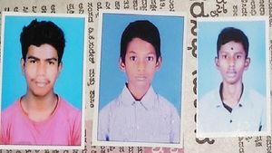 ಕನಕಪುರದ ದೇಗುಲ ಮಠದಿಂದ ಮೂವರು ಬಾಲಕರು ನಾಪತ್ತೆ, ಮುಂದುವರಿದ ಶೋಧ ಕಾರ್ಯ 