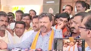  ಚಂದ್ರಶೇಖರ್‌ ಸಾವು; ಸಾವಿನಲ್ಲಿ ರಾಜಕಾರಣ ಮಾಡ್ತೇನೆ ಎನ್ನುವವರು ವಿಕೃತ ಮನಸಿನವರು, ರೇಣುಕಾಚಾರ್ಯ ಆಕ್ರೋಶ 