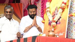 ಆಪ್ತ ಸ್ನೇಹಿತ ಜನಾರ್ದನ ರೆಡ್ಡಿ ಪರ ಬ್ಯಾಟ್ ಬೀಸಿದ ಬಿ. ಶ್ರೀರಾಮುಲು 