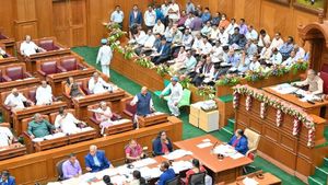 Assembly Session 2022: ಕೃಷಿ ಭೂಮಿ ಪರಿವರ್ತಿಸುವ ಕರ್ನಾಟಕ ಭೂ ಕಂದಾಯ ಮಸೂದೆ' ಮಂಡನೆ