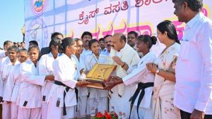 ಹೆಣ್ಣುಮಕ್ಕಳಿಗೆ ಆತ್ಮರಕ್ಷಣೆಗೆ ಅಲ್ಪಾವಧಿ ಕೋರ್ಸುಗಳ ಪ್ರಾರಂಭಕ್ಕೆ ಚಿಂತನೆ: ಬಸವರಾಜ ಬೊಮ್ಮಾಯಿ