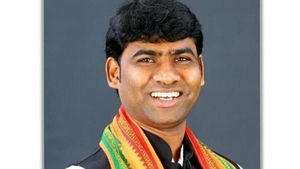 ಬಿಜೆಪಿಗೆ ರಾಜೀನಾಮೆ ನೀಡಿದ ಜನಾರ್ದನ ರೆಡ್ಡಿ ಬೆಂಬಲಿಗ ದಮ್ಮೂರು ಶೇಖರ್