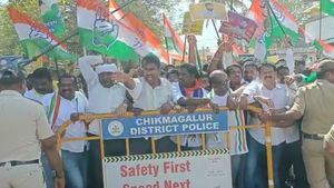 ಕೈ ಕಾರ್ಯಕರ್ತರಿಂದ ಸಿಟಿ ರವಿ ಮನೆಗೆ ಮುತ್ತಿಗೆ ಯತ್ನ: ಬಿಗುವಿನ ವಾತಾವರಣ