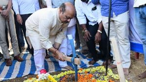ಹುಲಗೂರಿನಲ್ಲಿ ಮಿನಿ ಟೆಕ್ಸ್ ಟೈಲ್ ಪಾರ್ಕ್ ಸ್ಥಾಪನೆಗೆ ಕ್ರಮ : ಬಸವರಾಜ ಬೊಮ್ಮಾಯಿ