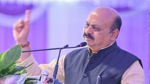 ಗಡಿ ವಿವಾದ: ಮಹಾರಾಷ್ಟ್ರ ನಾಯಕರದ್ದು ಅಸಂಬದ್ದ ಹೇಳಿಕೆ: ಸಿಎಂ ಟೀಕೆ