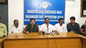 ರೈಸ್ ಮಿಲ್‌ನಲ್ಲಿ ವನ್ಯಜೀವಿಗಳು ಪತ್ತೆ: ಮಾಜಿ ಸಚಿವ ಎಸ್‌.ಎಸ್‌ ಮಲ್ಲಿಕಾರ್ಜುನ್‌ ಬಂಧನಕ್ಕೆ ಆಗ್ರಹ