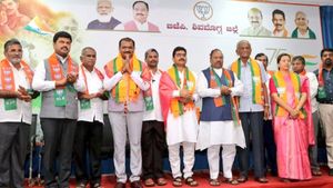 Breaking; ಖ್ಯಾತ ವೈದ್ಯ ಧನಂಜಯ ಸರ್ಜಿ  ಬಿಜೆಪಿ ಸೇರ್ಪಡೆ 