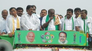 ಗುಬ್ಬಿಯಲ್ಲಿ ಪಂಚರತ್ನ ಯಾತ್ರೆ; ಶಕ್ತಿ ಪ್ರದರ್ಶಿಸಿದ ಎಚ್‌ಡಿಕೆ 