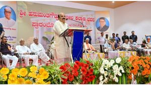ಶಿಗ್ಗಾವಿಯಲ್ಲಿ 8 ಕೋಟಿ ರೂ. ವೆಚ್ಚದ ನೂತನ ಬಸ್ ಘಟಕಕ್ಕೆ ಶಂಕುಸ್ಥಾಪನೆ