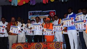 ಒಕ್ಕಲಿಗ ಸಮುದಾಯಕ್ಕೆ ಮಿಸಲಾತಿ ಹೆಚ್ಚಳಕ್ಕೆ ಆಗ್ರಹಿಸಿ ಮಂಡ್ಯದಲ್ಲಿ ಪತ್ರ ಚಳವಳಿ