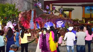 ಸಕ್ಕರೆ ನಾಡಿನಲ್ಲಿ ಕ್ರಿಸ್‌ಮಸ್ ಆಚರಣೆಯ ರಂಗು, ಇಲ್ಲಿದೆ ವಿವರ  