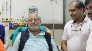 ಪ್ರಧಾನಿ ಮೋದಿ ಸಹೋದರನ ಆರೋಗ್ಯದಲ್ಲಿ ಚೇತರಿಕೆ: ಕರ್ನಾಟಕ ಜನತೆಗೆ ಧನ್ಯವಾದ ತಿಳಿಸಿದ ಪ್ರಹ್ಲಾದ್‌ ಮೋದಿ