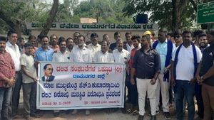 ಅಸ್ಪೃಶ್ಯರು ಪದ ಬಳಕೆ: ಕುಮಾರಸ್ವಾಮಿ ಕ್ಷಮೆಯಾಚಿಸುವಂತೆ ದಲಿತ ಸಂಘಟನೆಗಳ ಪಟ್ಟು