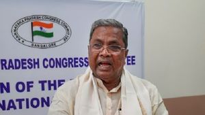ಯತ್ನಾಳ್ ಗೆ ಟಿಪ್ಪು ಬಗ್ಗೆ ಪಾಠ ಮಾಡಿದ ಸಿದ್ದರಾಮಯ್ಯ