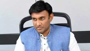 ನಾನು ಸಚಿವನಾಗಲು ಡಾ.ಜಿ.ಪರಮೇಶ್ವರ್ ಕಾರಣ ಎಂದ ಸುಧಾಕರ್, ಸುಧಾಕರ್ ನ ಹಾಡಿಹೊಗಳಿದ ಪರಮೇಶ್ವರ್