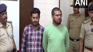 ಮಂಗಳೂರಿನಲ್ಲಿ ನಕಲಿ ನೋಟು ಹೊಂದಿದ್ದ ಇಬ್ಬರ ಬಂಧನ 