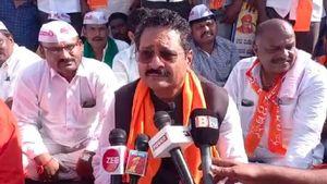 Panchamasali Reservation: ಶಿಗ್ಗಾಂವಿಯಲ್ಲಿ ರಾಷ್ಟ್ರೀಯ ಹೆದ್ದಾರಿ ತಡೆದು ಪ್ರತಿಭಟನೆ ಆಕ್ರೋಶ