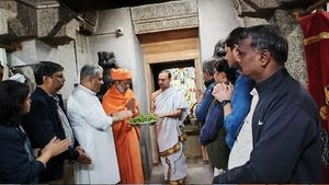  ವೈಕುಂಠ ಏಕಾದಶಿ 2023: ಚಾಮರಾಜನಗರ ಜಿಲ್ಲೆಯ ಬಿಆರ್ ಹಿಲ್ಸ್‌ಗೆ ಕೇಂದ್ರ ಅರಣ್ಯ  ಸಚಿವ ಭೇಟಿ