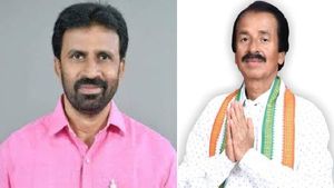 ಮೈಸೂರಿನ ಚಾಮರಾಜ ಕ್ಷೇತ್ರದಲ್ಲಿ ಒಕ್ಕಲಿಗ ನಾಯಕರ ನಡುವೆ ಜಿದ್ದಾಜಿದ್ದಿ: ಮತದಾರರ ಒಲವು ಯಾರ ಕಡೆ..? 