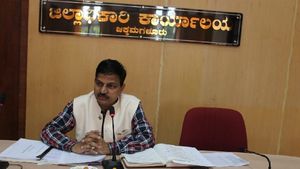 ಚಿಕ್ಕಮಗಳೂರಿನಲ್ಲಿ ಅನಧಿಕೃತವಾಗಿ ಮಂಜೂರು ಮಾಡಿದ್ದ 2,000 ಎಕರೆ ಭೂಮಿ ಜಿಲ್ಲಾಡಳಿತ ವಶ