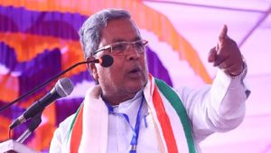 Praja Dhwani Bus Yatra: ಅಕ್ಕಿ ಕೊಡುವುದು ರಾಜ್ಯದ ಜನರು ಕಟ್ಟುವ ತೆರಿಗೆ ಹಣದಿಂದ,ಯಾರಪ್ಪನ ಮನೆಯಿಂದ ಅಲ್ಲ, ಸಿದ್ದರಾಮಯ್ಯ