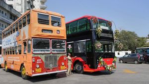 AC double decker bus: ಬೆಂಗಳೂರಿನಲ್ಲಿ ಮುಂದಿನ ತಿಂಗಳು ರಸ್ತೆಗಿಳಿಯಲಿವೆ ಎಸಿ ಡಬಲ್ ಡೆಕ್ಕರ್ ಎಲೆಕ್ಟ್ರಿಕ್ ಬಸ್