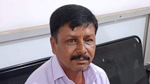 ಲಂಚಕ್ಕೆ ಬೇಡಿಕೆ: ಚಿಕ್ಕಮಗಳೂರಿನಲ್ಲಿ ಲೋಕಾಯುಕ್ತ ಪೊಲೀಸರ ಬಲೆಗೆ ಬಿದ್ದ ಗ್ರಾಮ ಸಹಾಯಕ