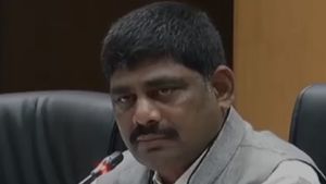 ರಾಮಮಂದಿರ ಚುನಾವಣಾ ಗಿಮಿಕ್: ಅಶ್ವತ್ಥ ನಾರಾಯಣ ಗೆ ತಿರುಗೇಟು ಕೊಟ್ಟ ಡಿ ಕೆ ಸುರೇಶ್