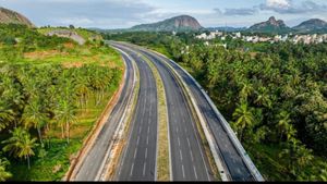 Bengaluru-Mysuru expressway: ರಾಷ್ಟ್ರೀಯ ಹೆದ್ದಾರಿ ಉದ್ಘಾಟನೆ, ಟೋಲ್ ಶುಲ್ಕದ ಬಗ್ಗೆ ಮಹತ್ವದ ಮಾಹಿತಿ 