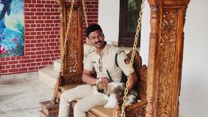 ಆಲ್ದೂರು: ಅಕ್ರಮವಾಗಿ ಬೀಟೆ ಮರ ಕಡಿದು ಸಾಮಿಲ್‌ಗೆ ಸಾಗಿಸಿದ ಅರಣ್ಯ ಅಧಿಕಾರಿ ಸಸ್ಪೆಂಡ್