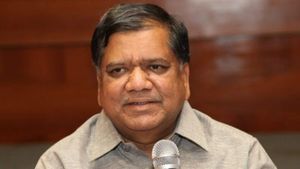 ವೈಯಕ್ತಿಕ ವಿಚಾರ, ಜಾತಿ ಬಳಕೆ ಸರಿಯಲ್ಲ, ಅದು ಗೌರವ ತರುವಂತದ್ದಲ್ಲ: ಎಚ್‌.ಡಿ. ಕುಮಾರಸ್ವಾಮಿ ವಿರುದ್ಧ ಶೆಟ್ಟರ್ ವಾಗ್ದಾಳಿ