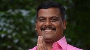 ವಿಜಯಪುರ; ಬಿಜೆಪಿ ಅಭ್ಯರ್ಥಿಯಾಗಲು ಪೊಲೀಸ್ ಕೆಲಸಕ್ಕೆ ಗುಡ್‌ ಬೈ! 