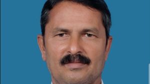  ಸಿದ್ದರಾಮಯ್ಯ ಮೀನು ತಿಂದು ಹೋದ್ರೆ ದೇಗುಲ ಅಪವಿತ್ರ,  ಸಿ.ಟಿ.ರವಿ ಮಾಂಸ ತಿಂದು ಹೋದರೆ ಪವಿತ್ರವೇ?: ಕಾಂಗ್ರೆಸ್‌ ವಕ್ತಾರ ಪ್ರಶ್ನೆ